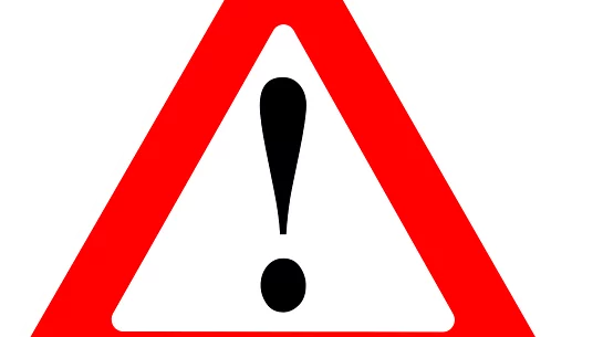 Verkehrsschild Achtung