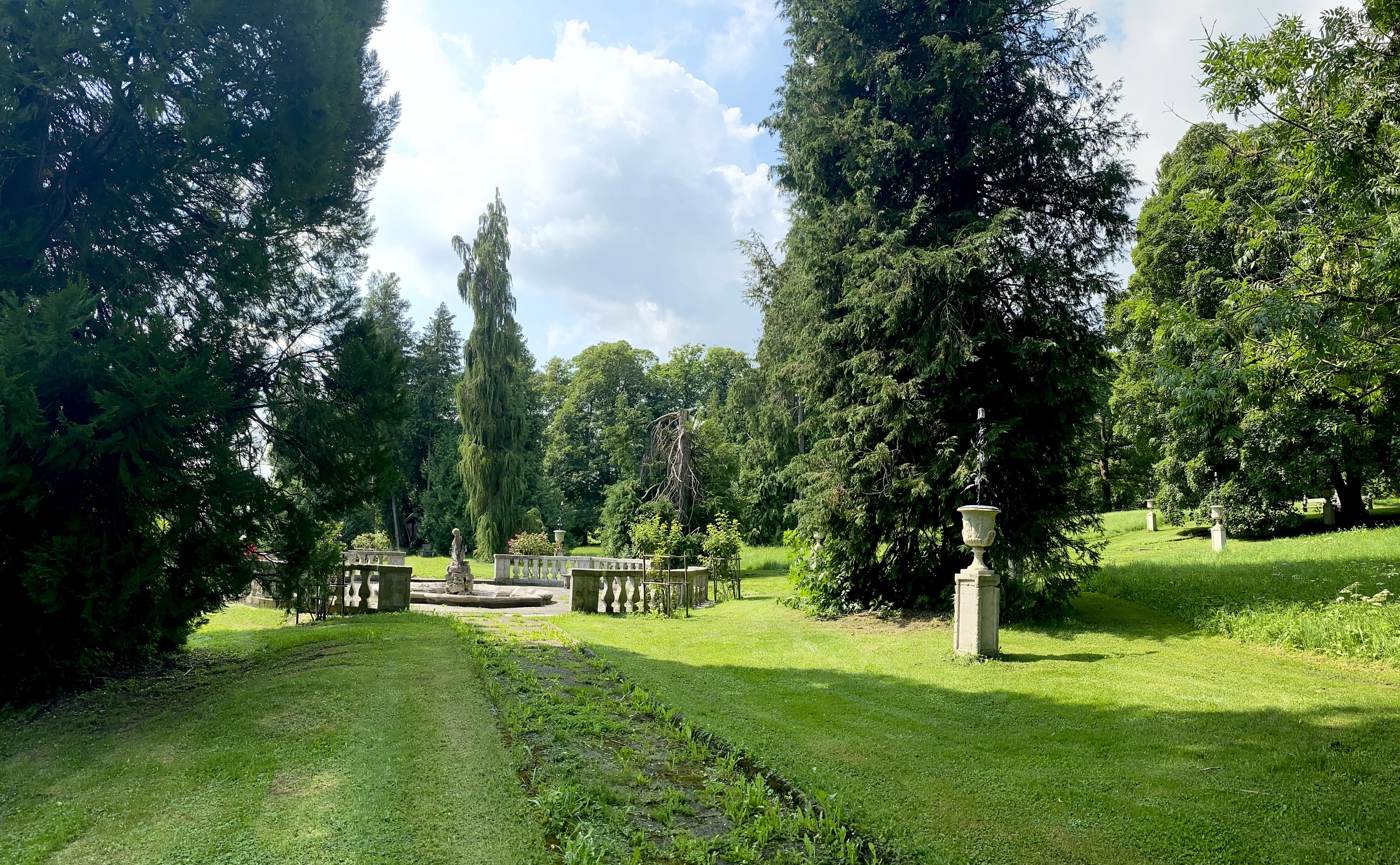 Delphinbrunnen