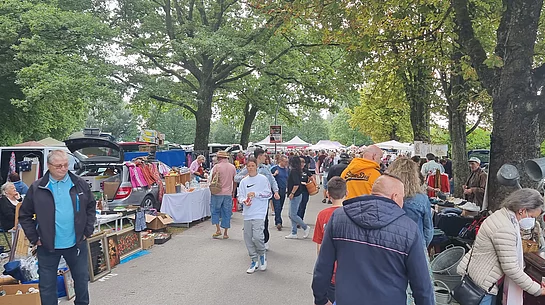 Großer Flohmarkt